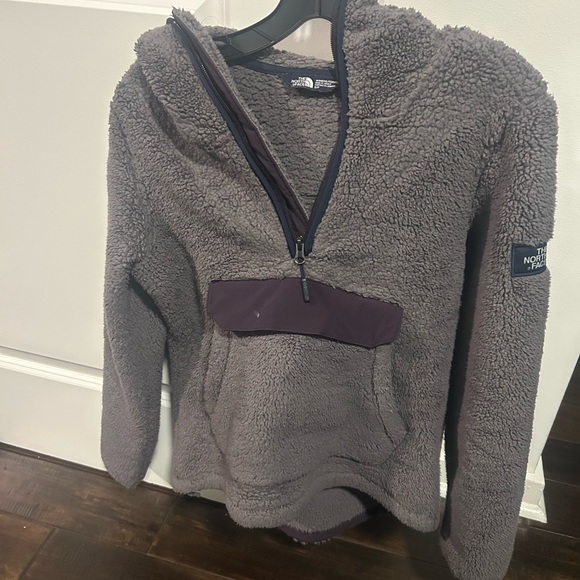 The North Face women’s Campshire purple Gray Fleece Jacket - Picture 1 of 4